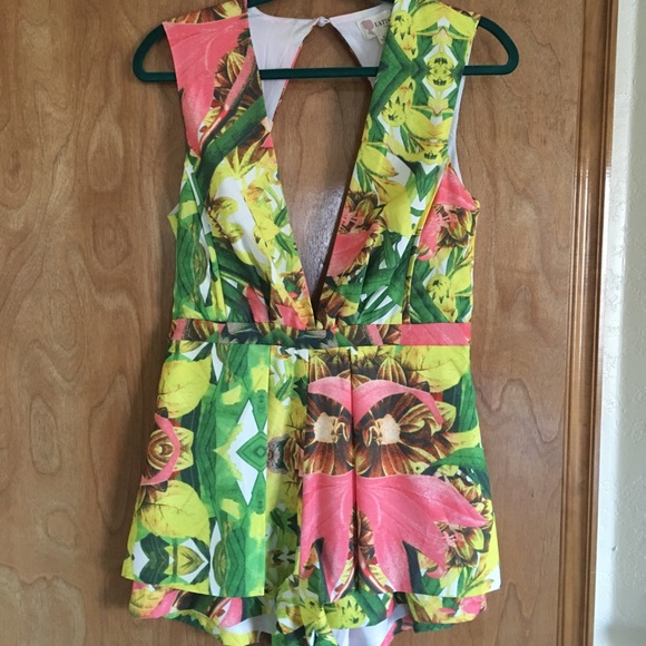 L’ATISTE by Amy floral romper - Picture 3 of 8